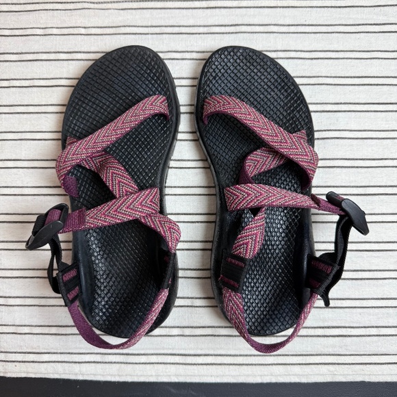 Chaco Z/1 Classic Sandals Women’s – Black with Pink Chevron Straps – W6 - Picture 1 of 7